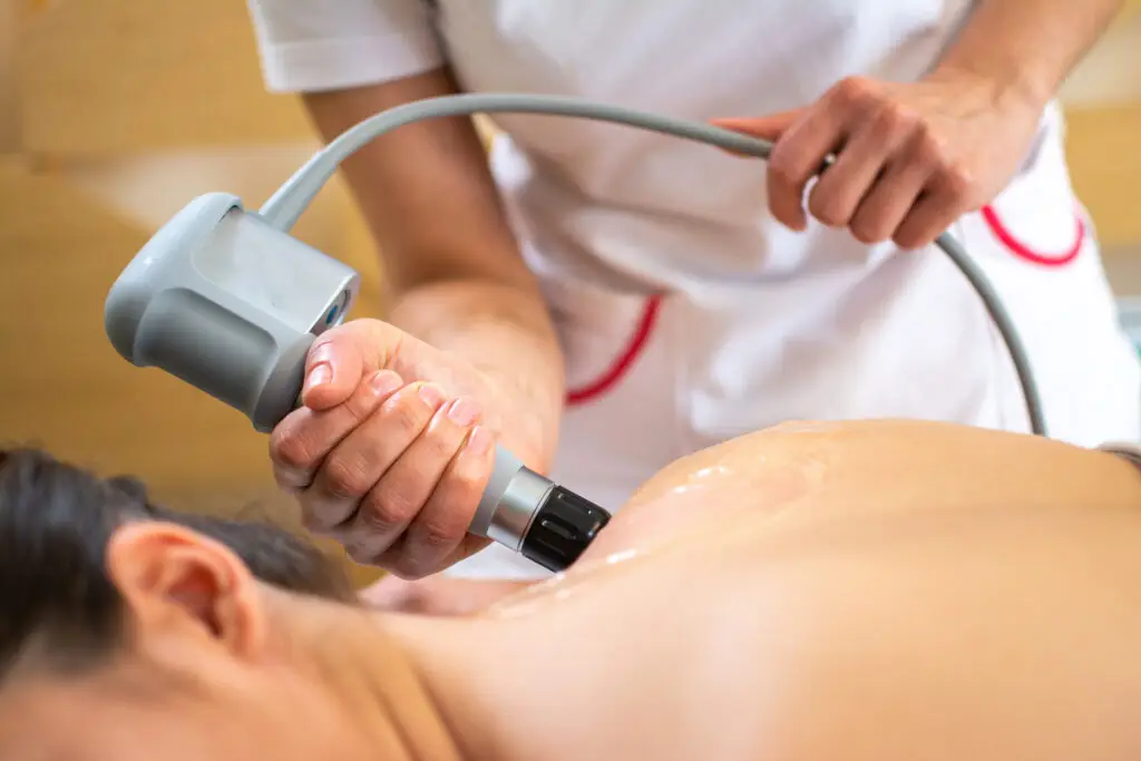 shockwave therapy applied to the upper shoulder